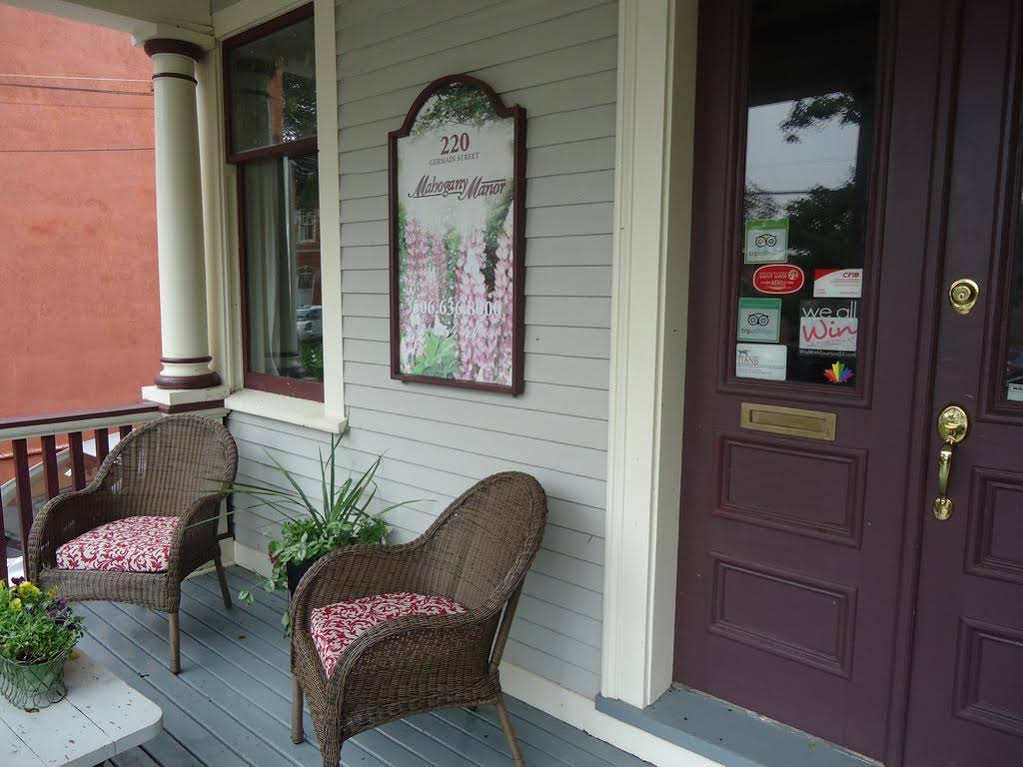 Mahogany Manor B&B