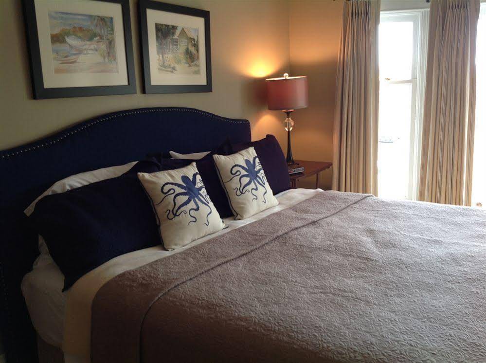 Hôtel Du Vieux Port by Bower Boutique Hotels