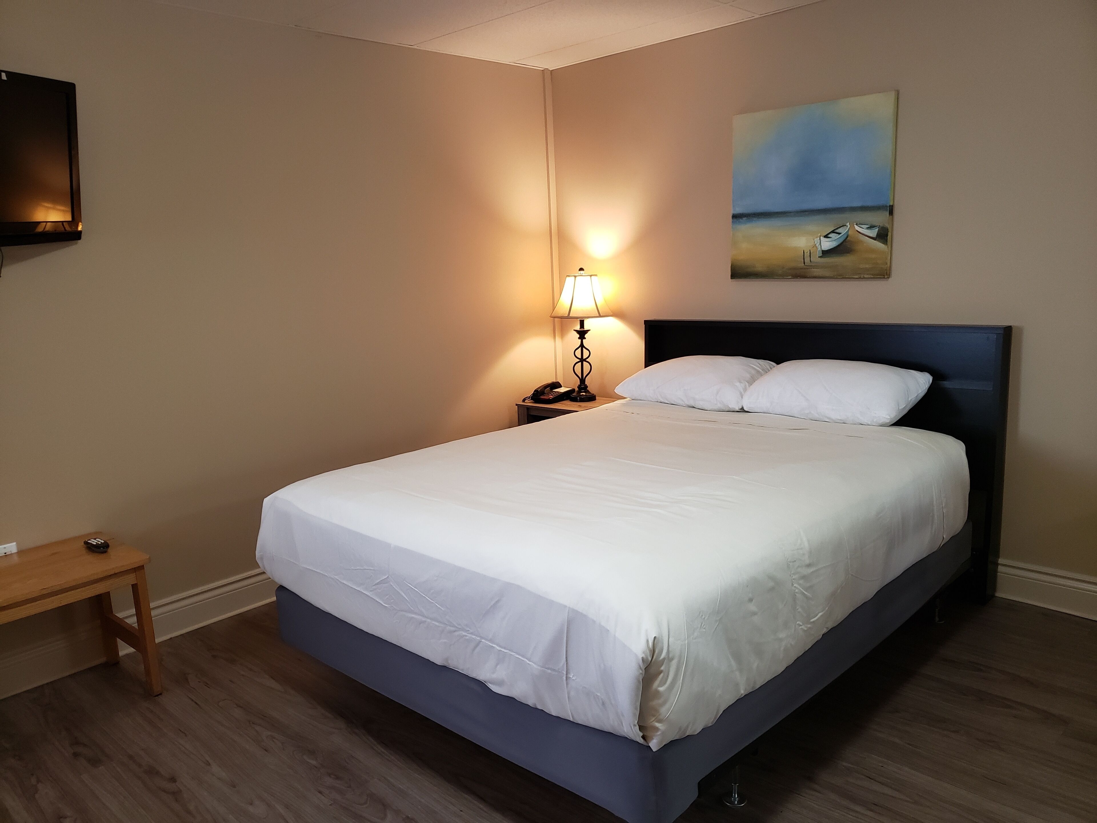 Parlee Beach Motel