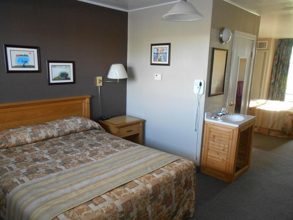 Knights Inn Woodstock