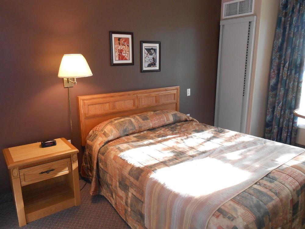 Knights Inn Woodstock
