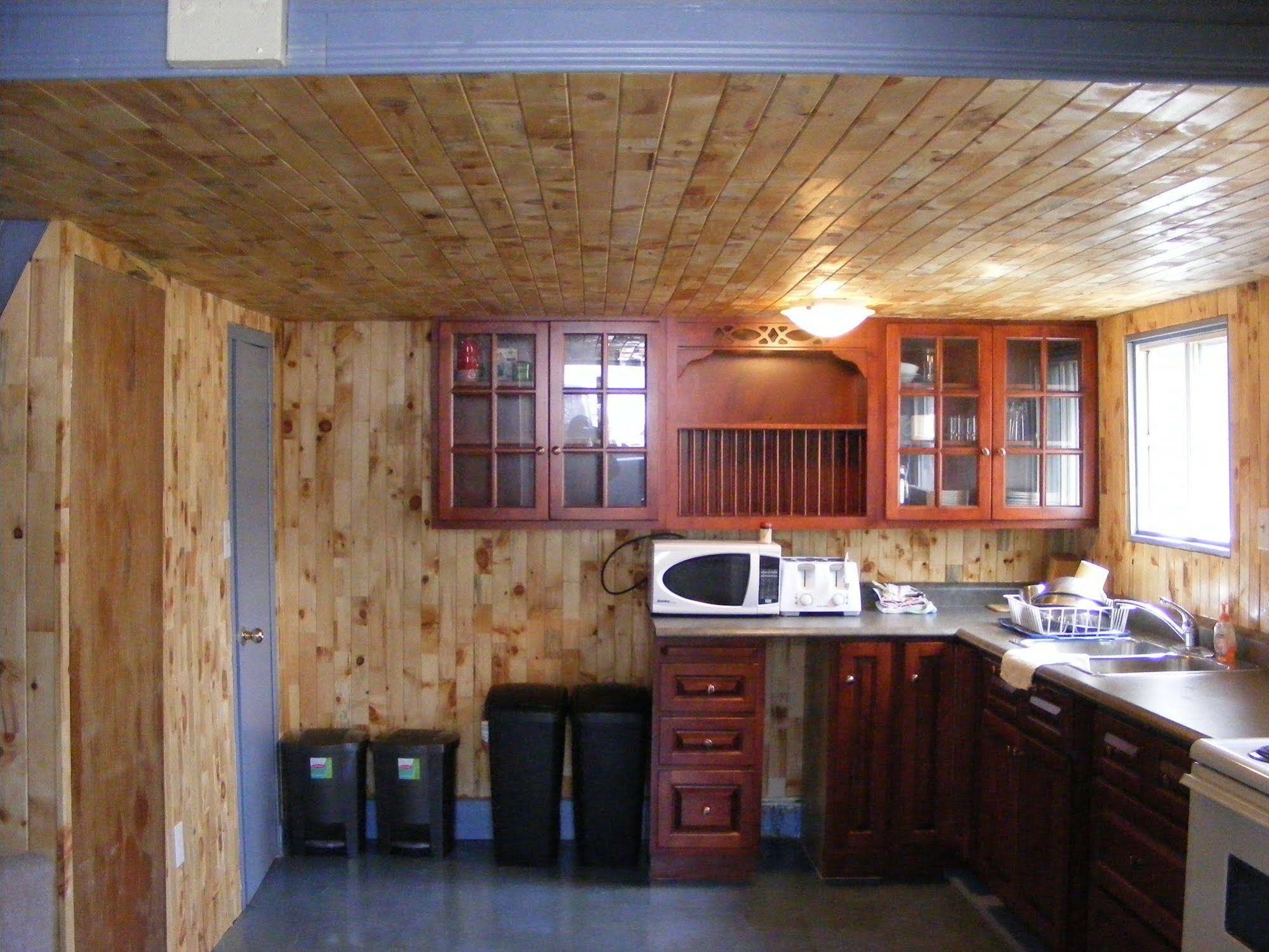 Elevate Rooms at 78 Montague Holiday Home