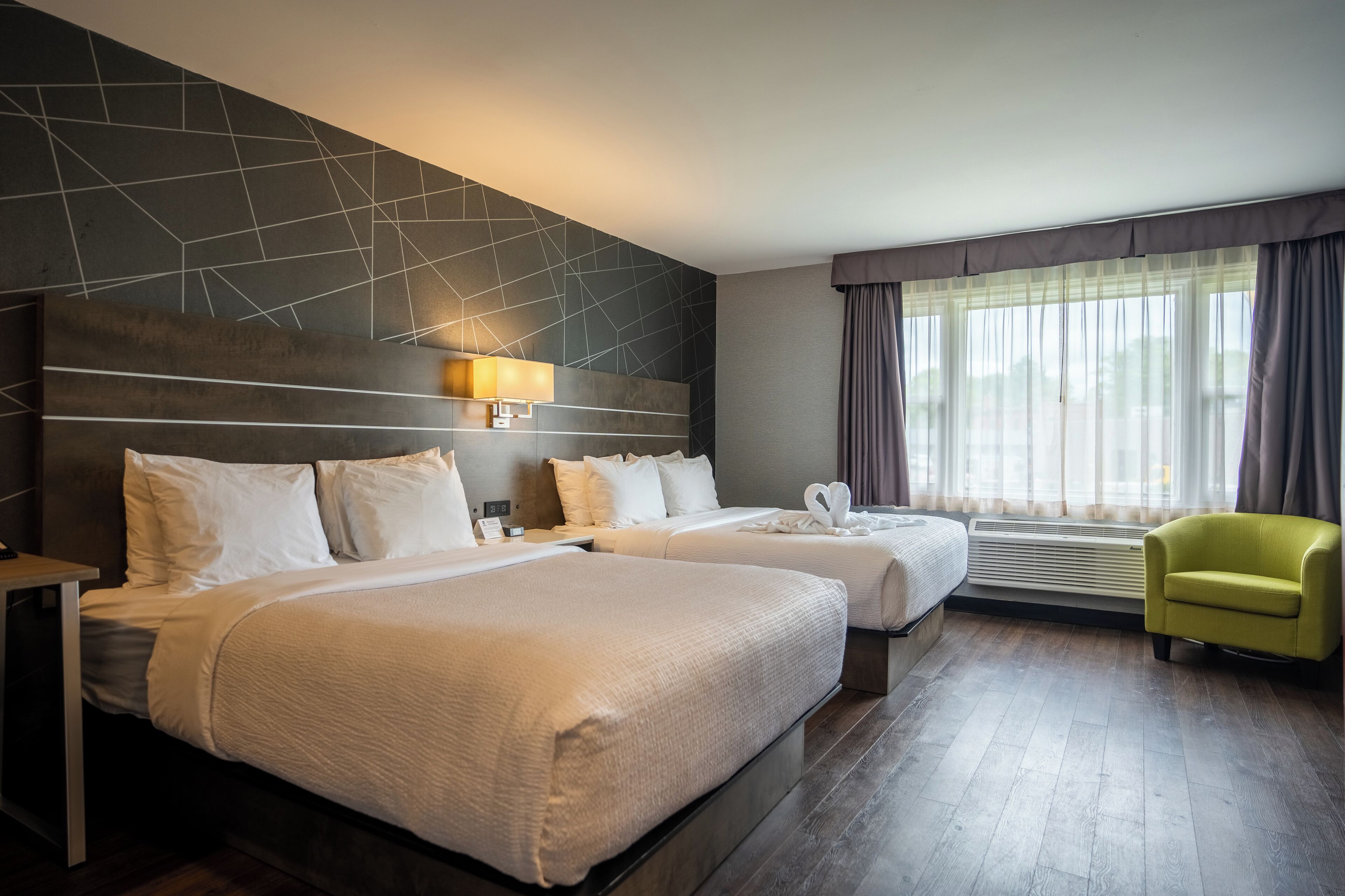 Glengarry Extended Stays