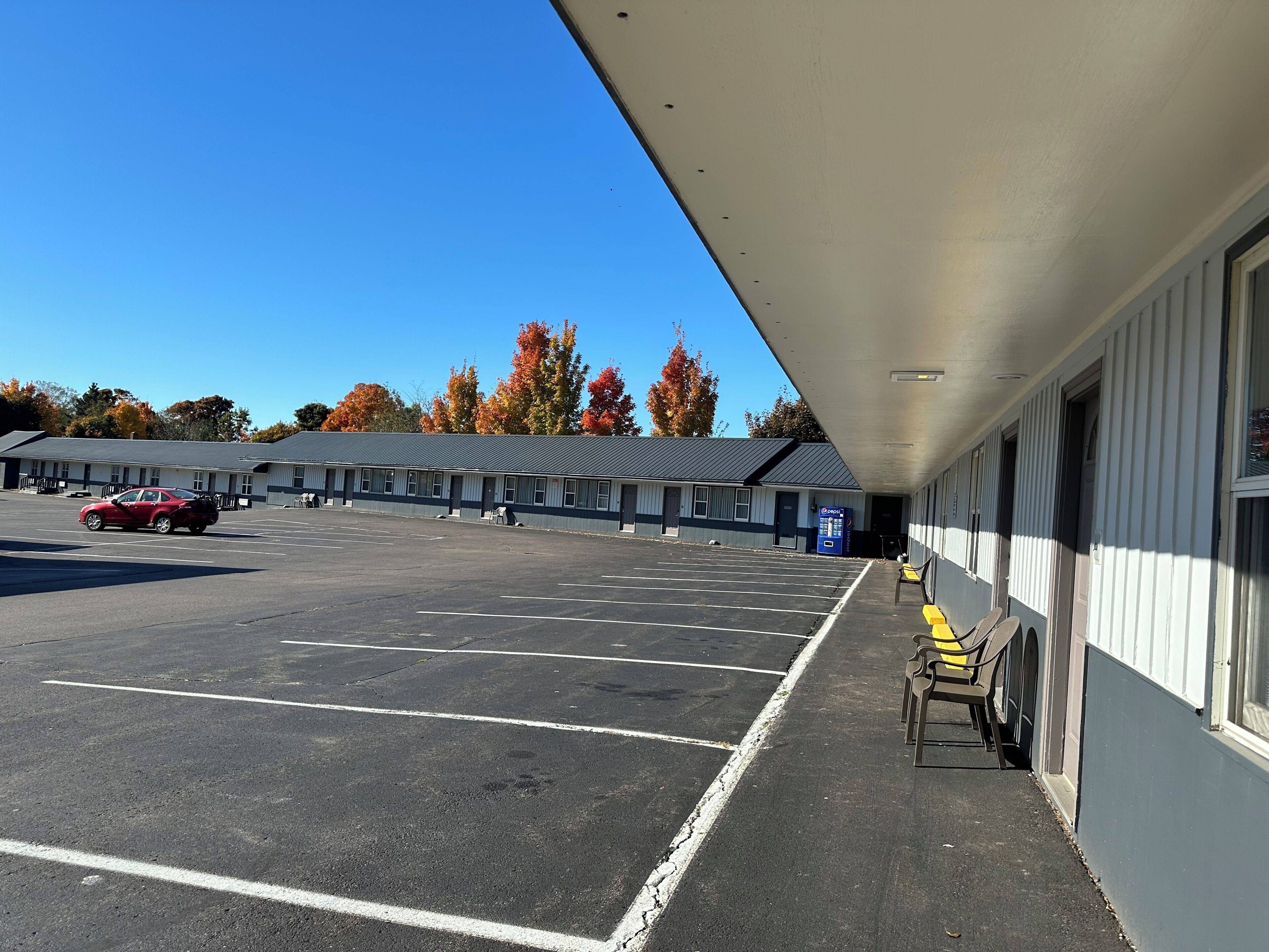 Glengarry Extended Stays