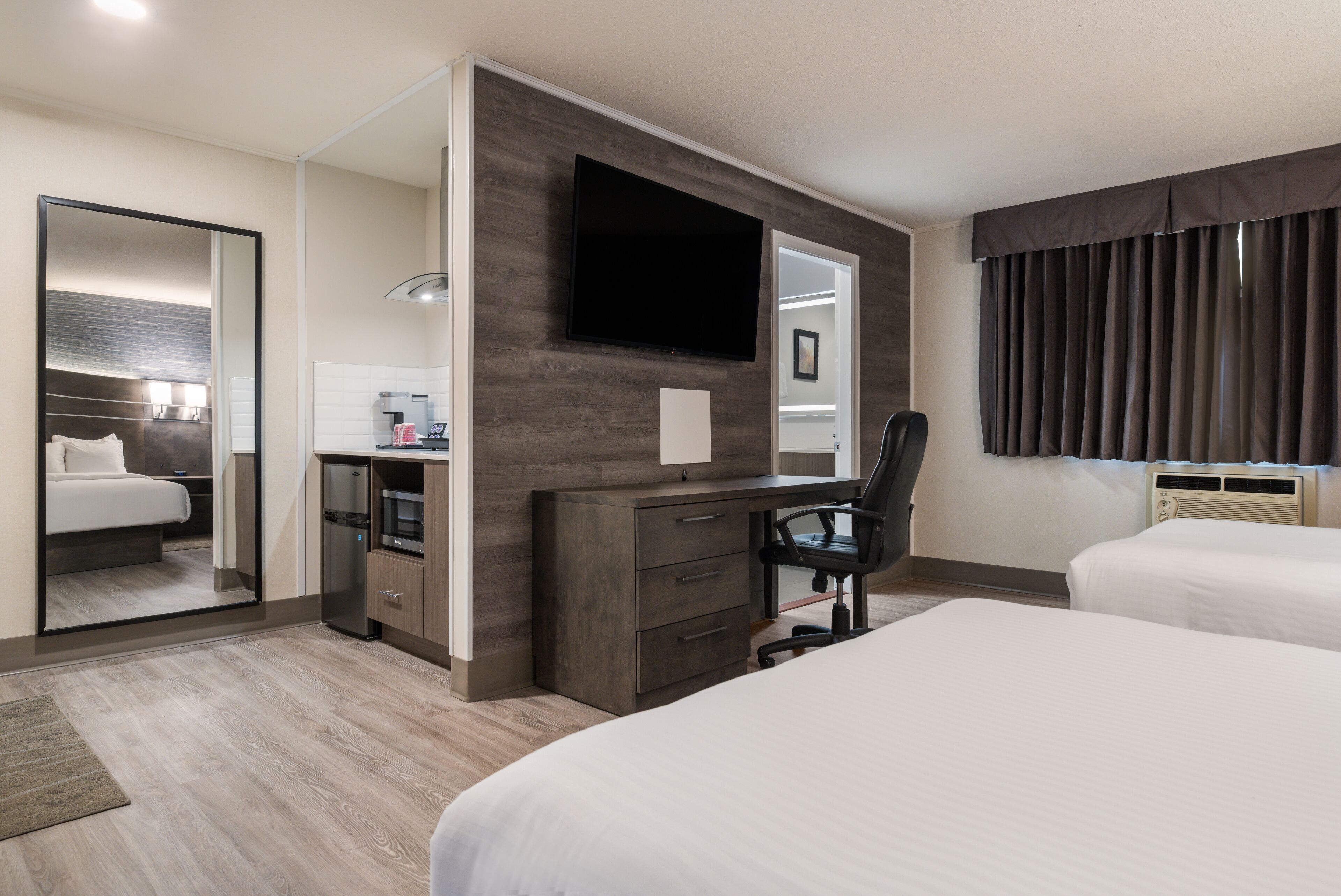 Glengarry Extended Stays