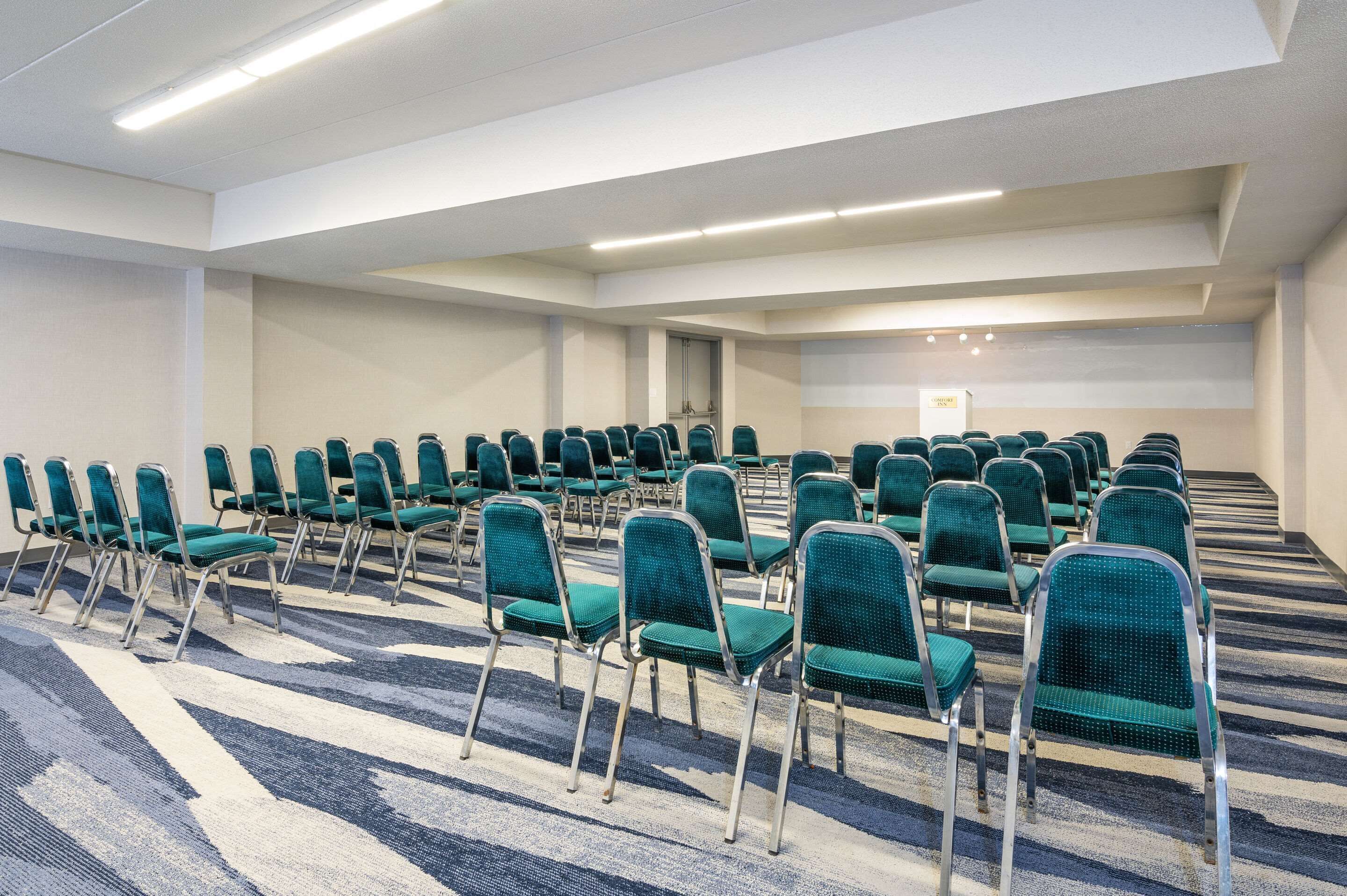 Comfort Inn & Suites Barrie / Essa Road