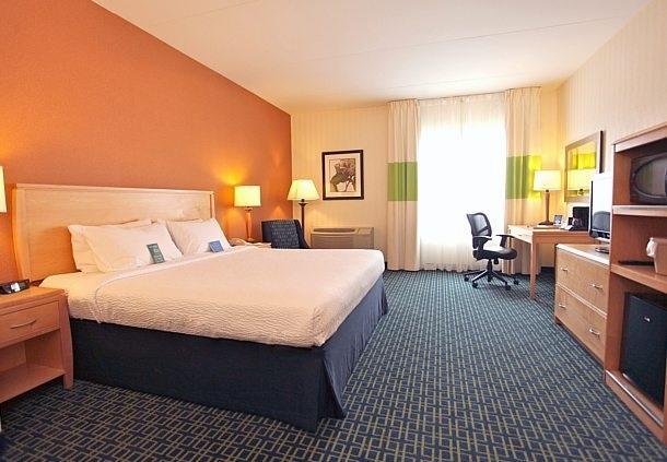 Fairfield Inn & Suites Belleville