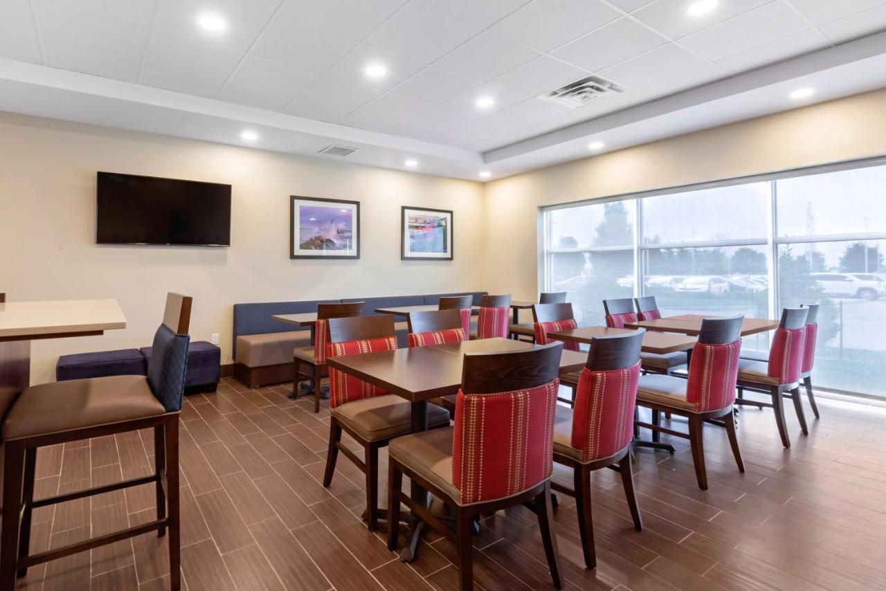 Comfort Inn & Suites