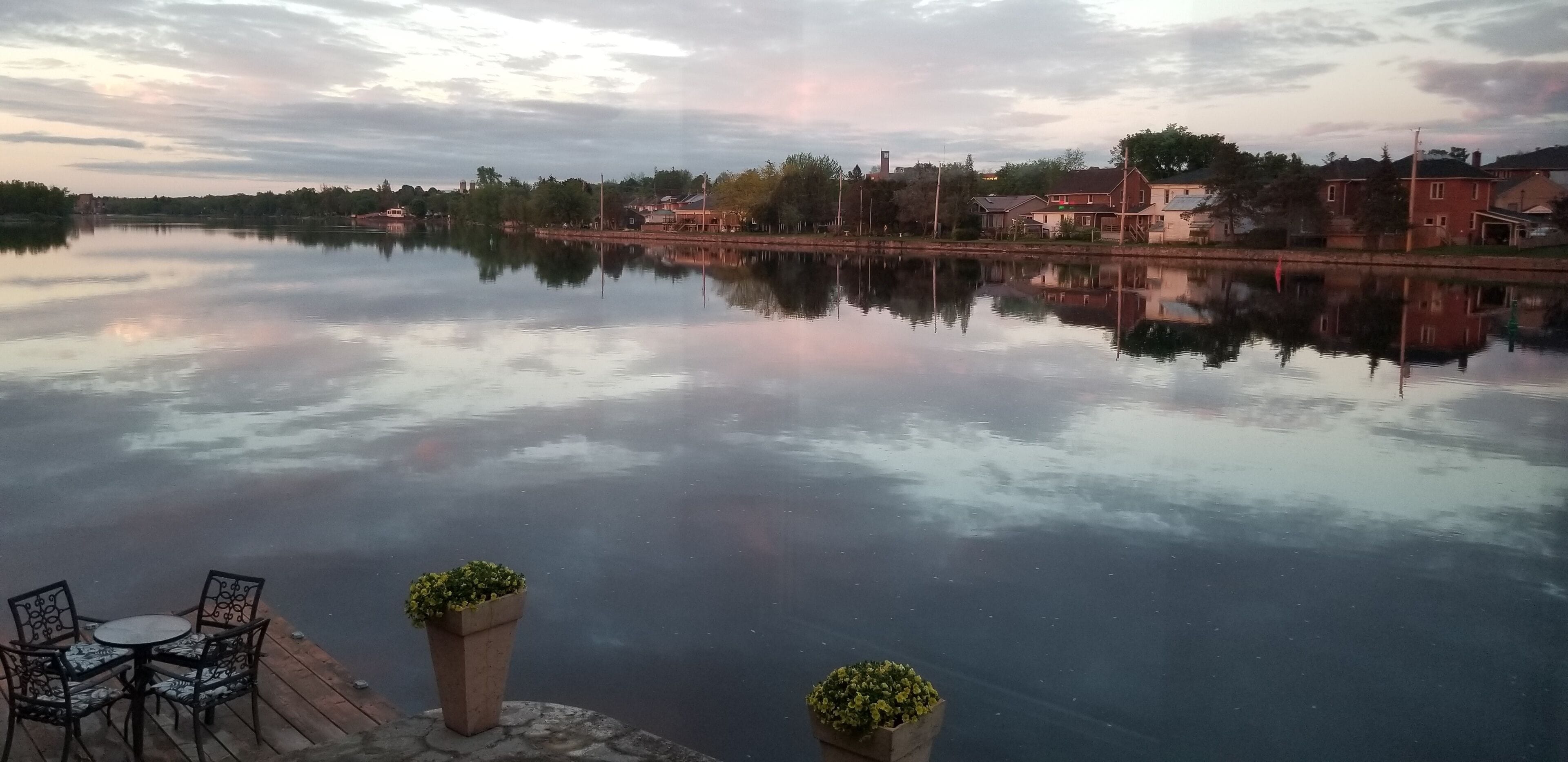 The Waters Edge Inn
