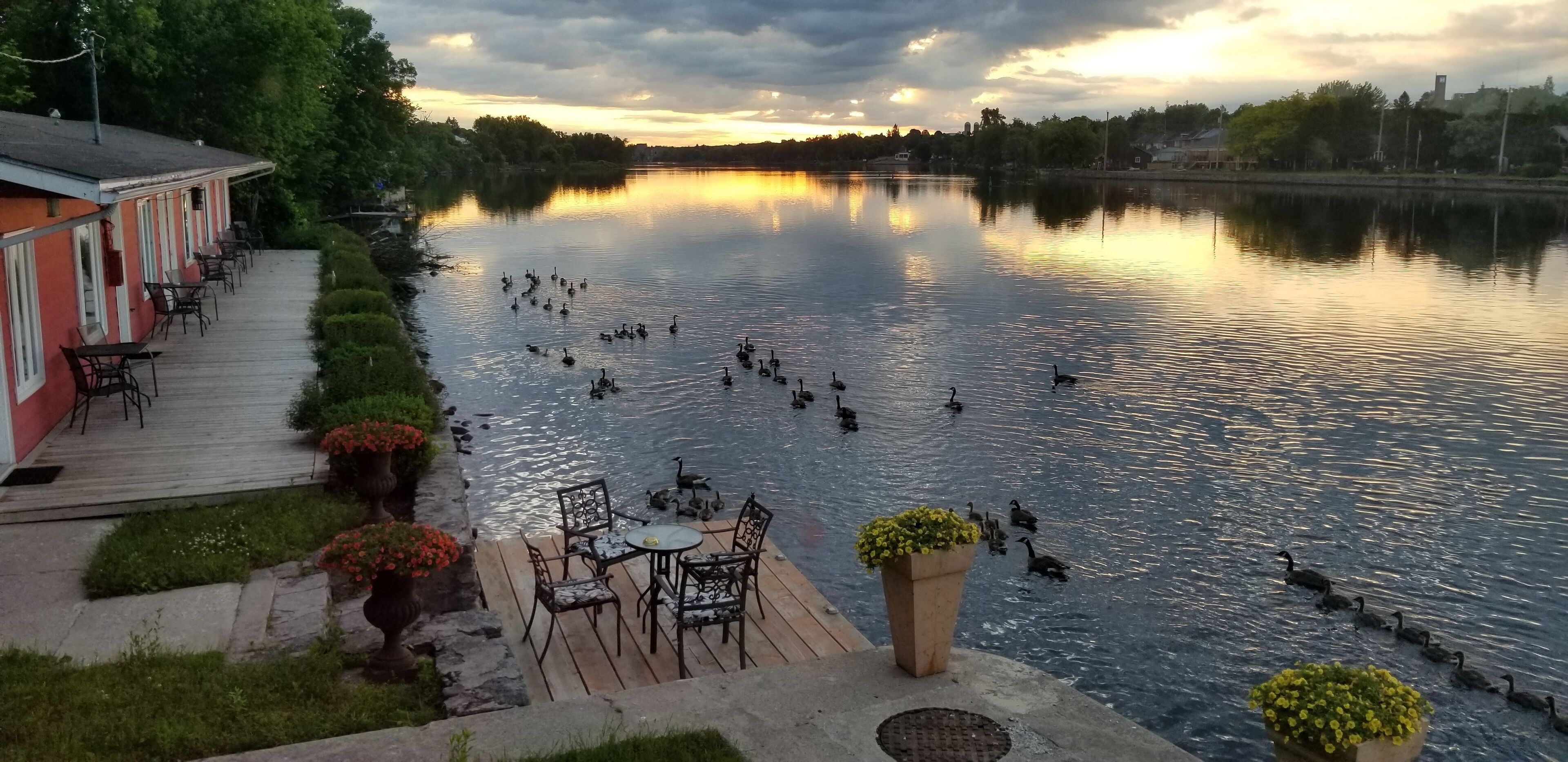 The Waters Edge Inn
