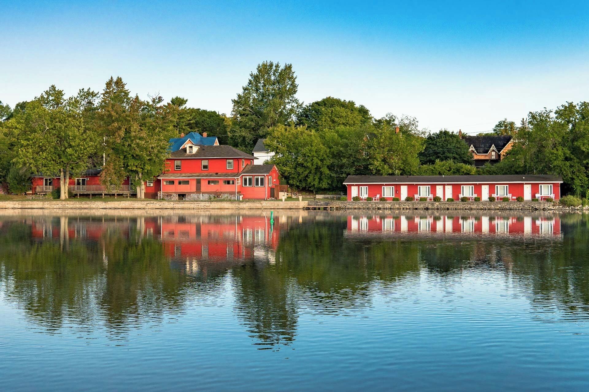 The Waters Edge Inn