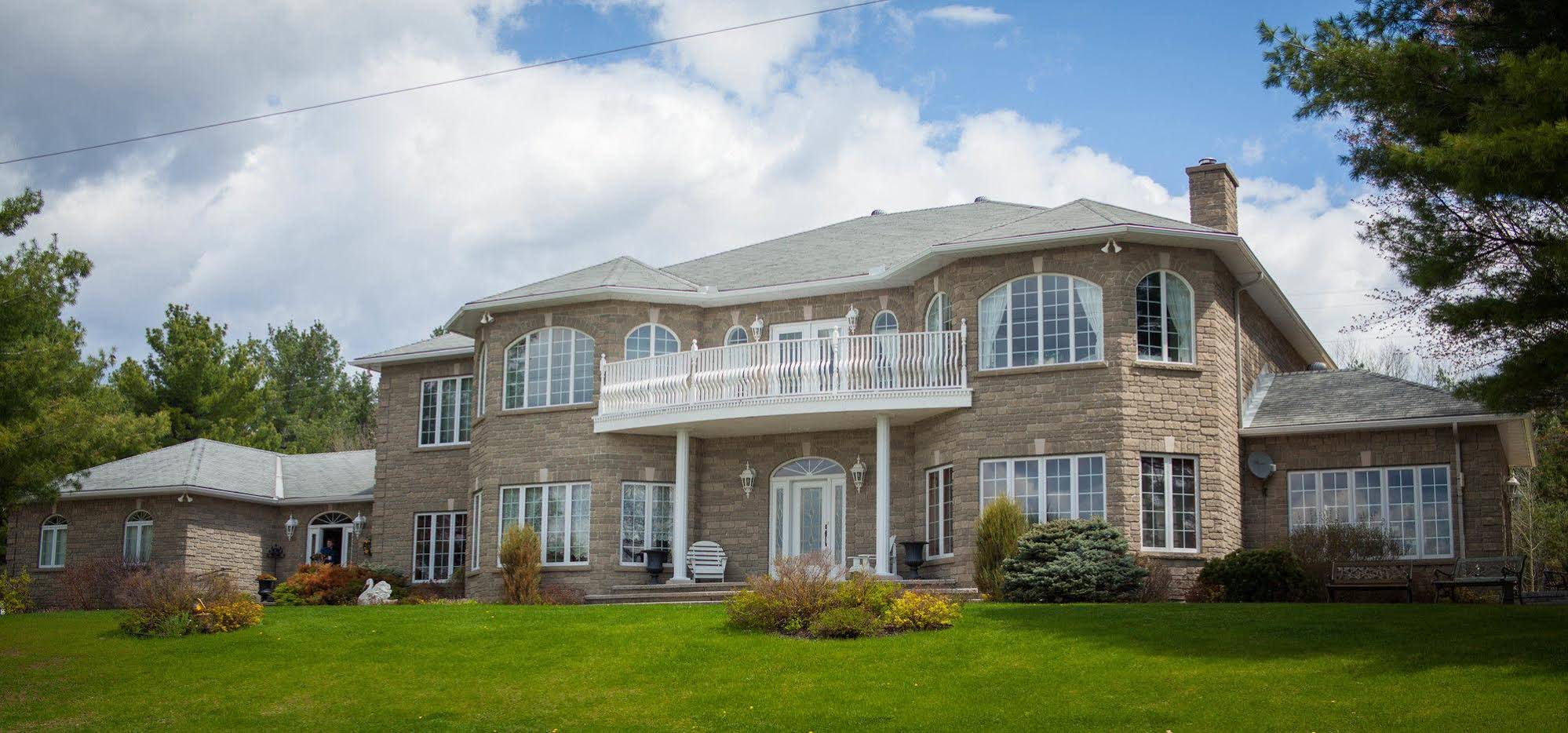 Greystone on Golden Lake