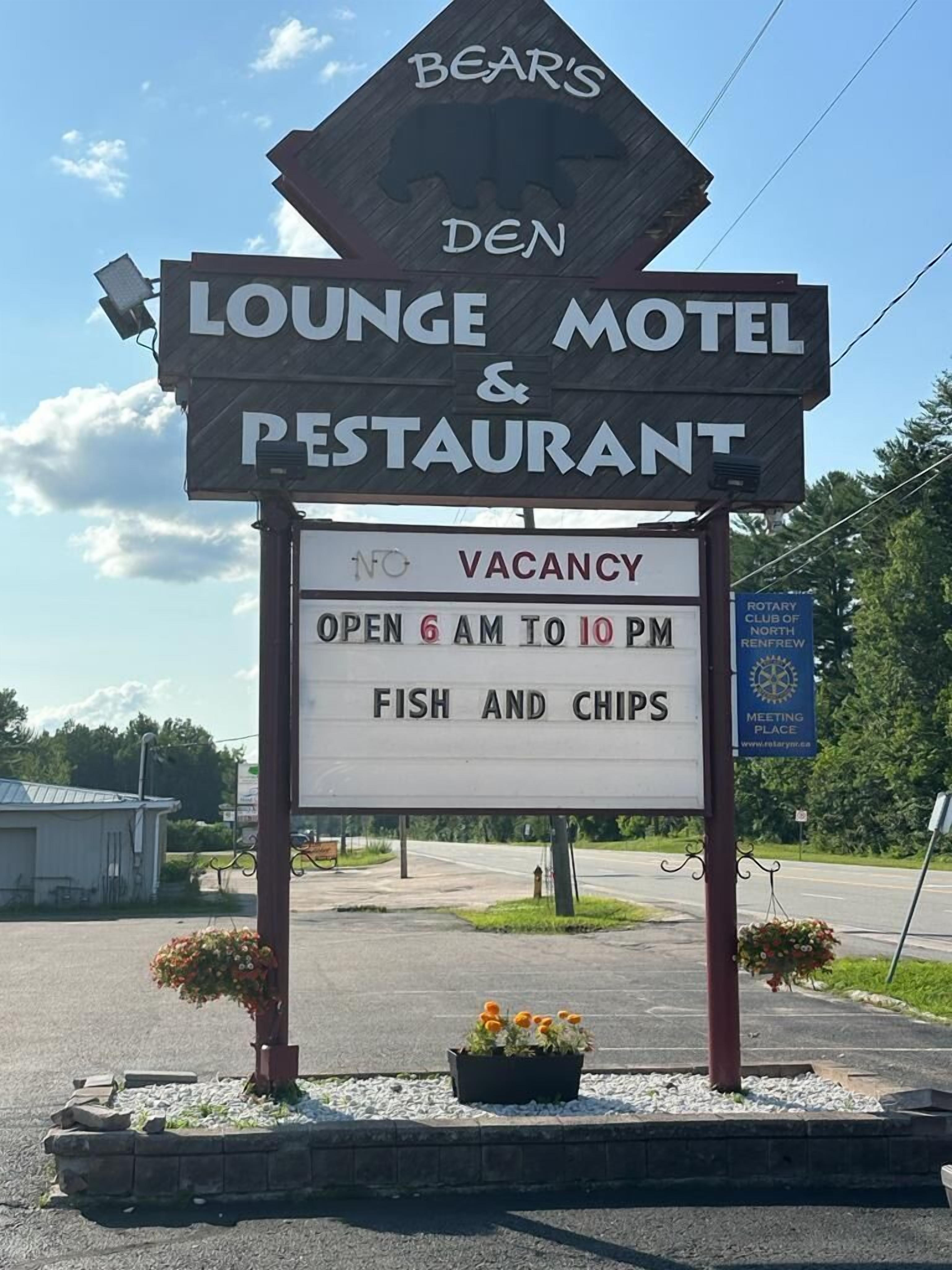 Bears Den Lounge And Motel