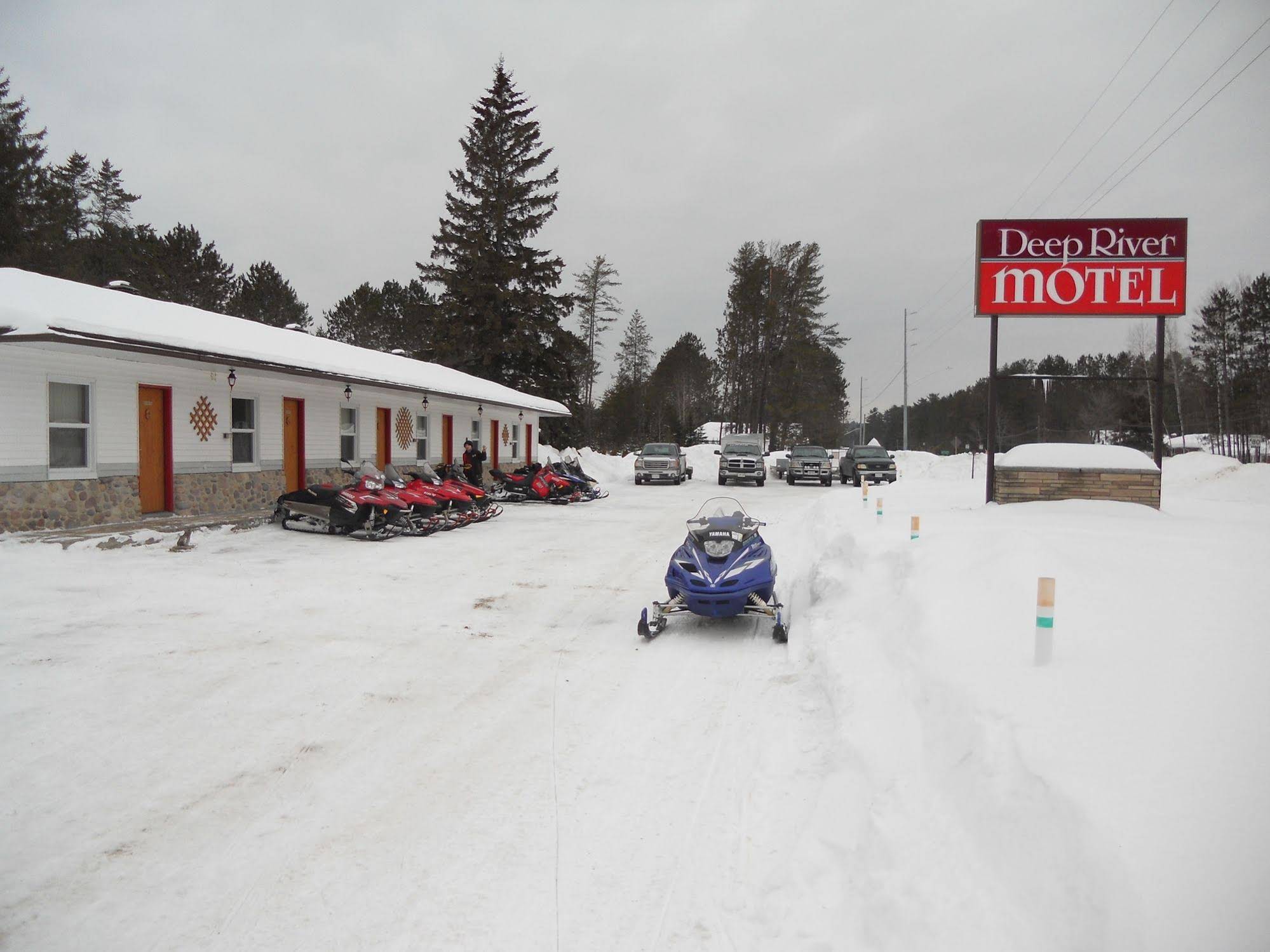 Deep River Motel