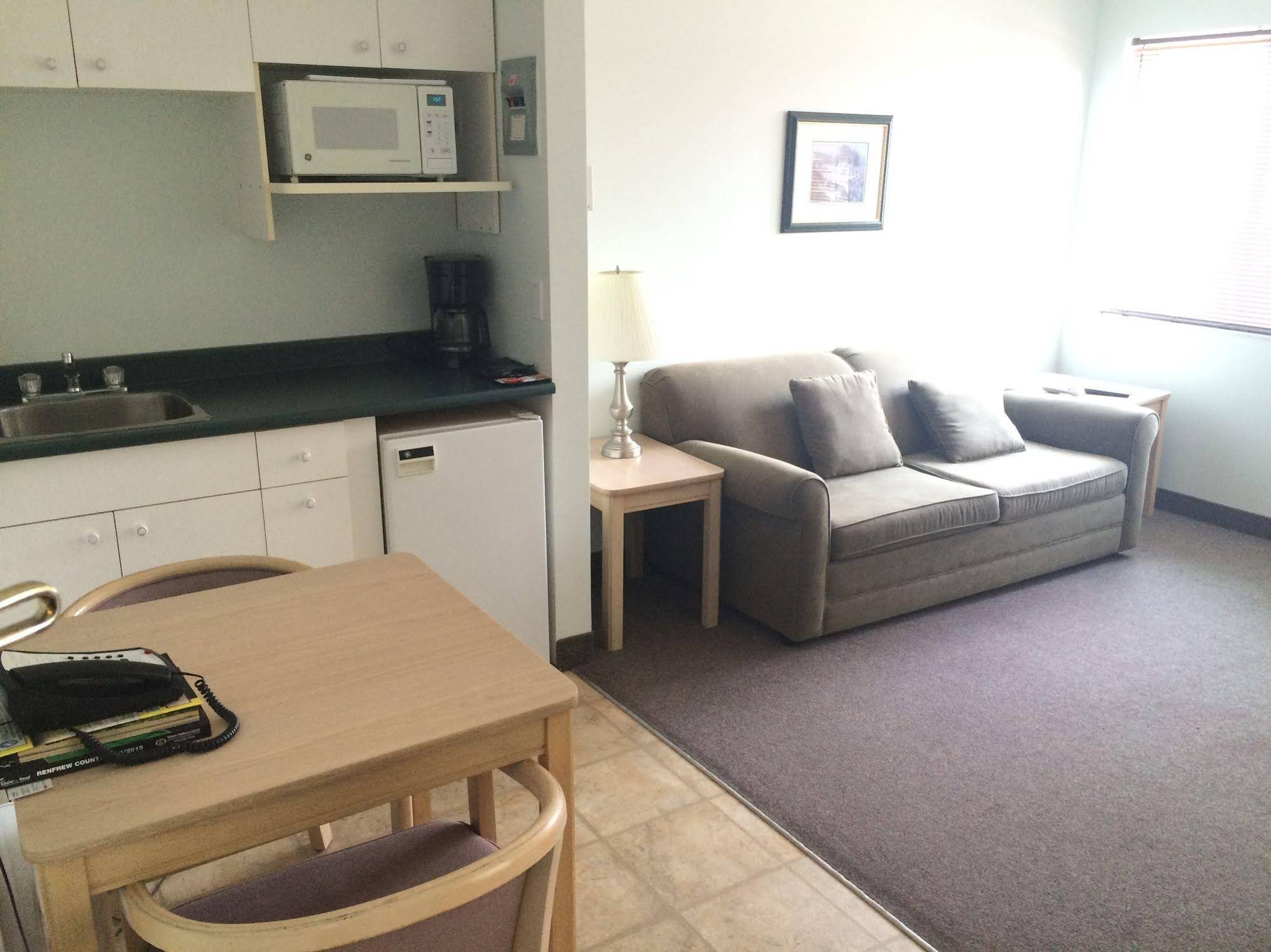 Shemron Suites Hotel
