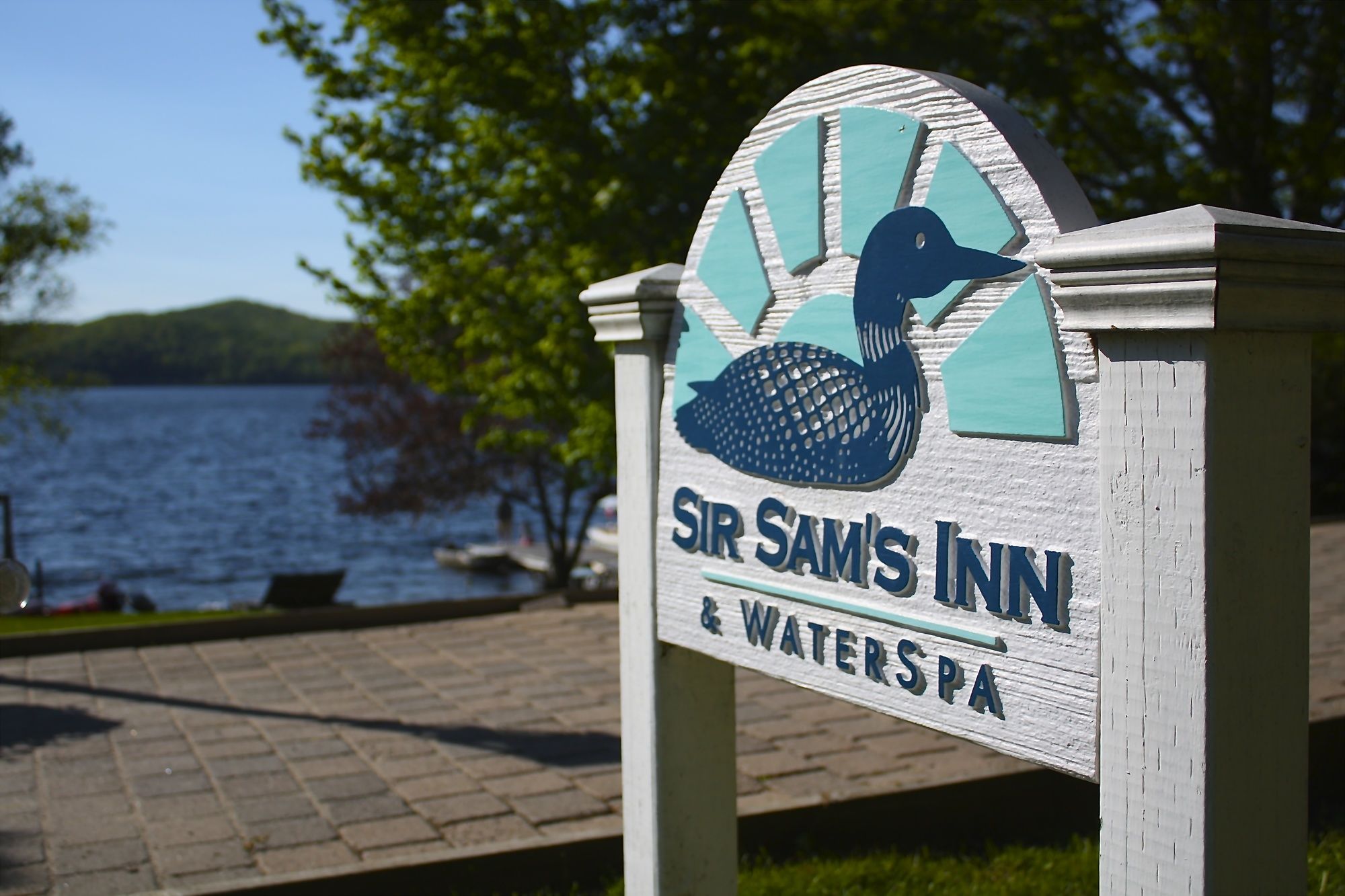 Sir Sam's Inn