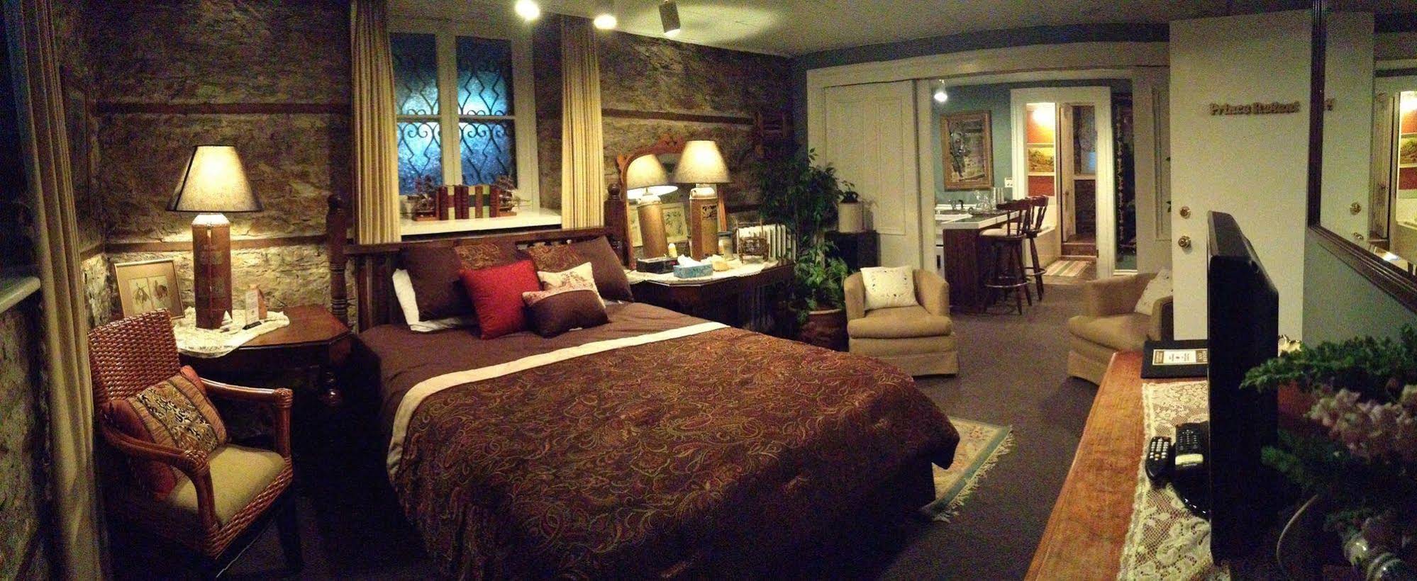 Trinity House Inn