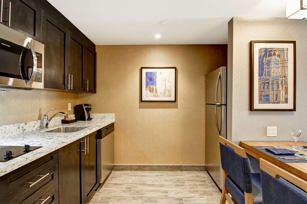 Homewood Suites by Hilton Ottawa Kanata