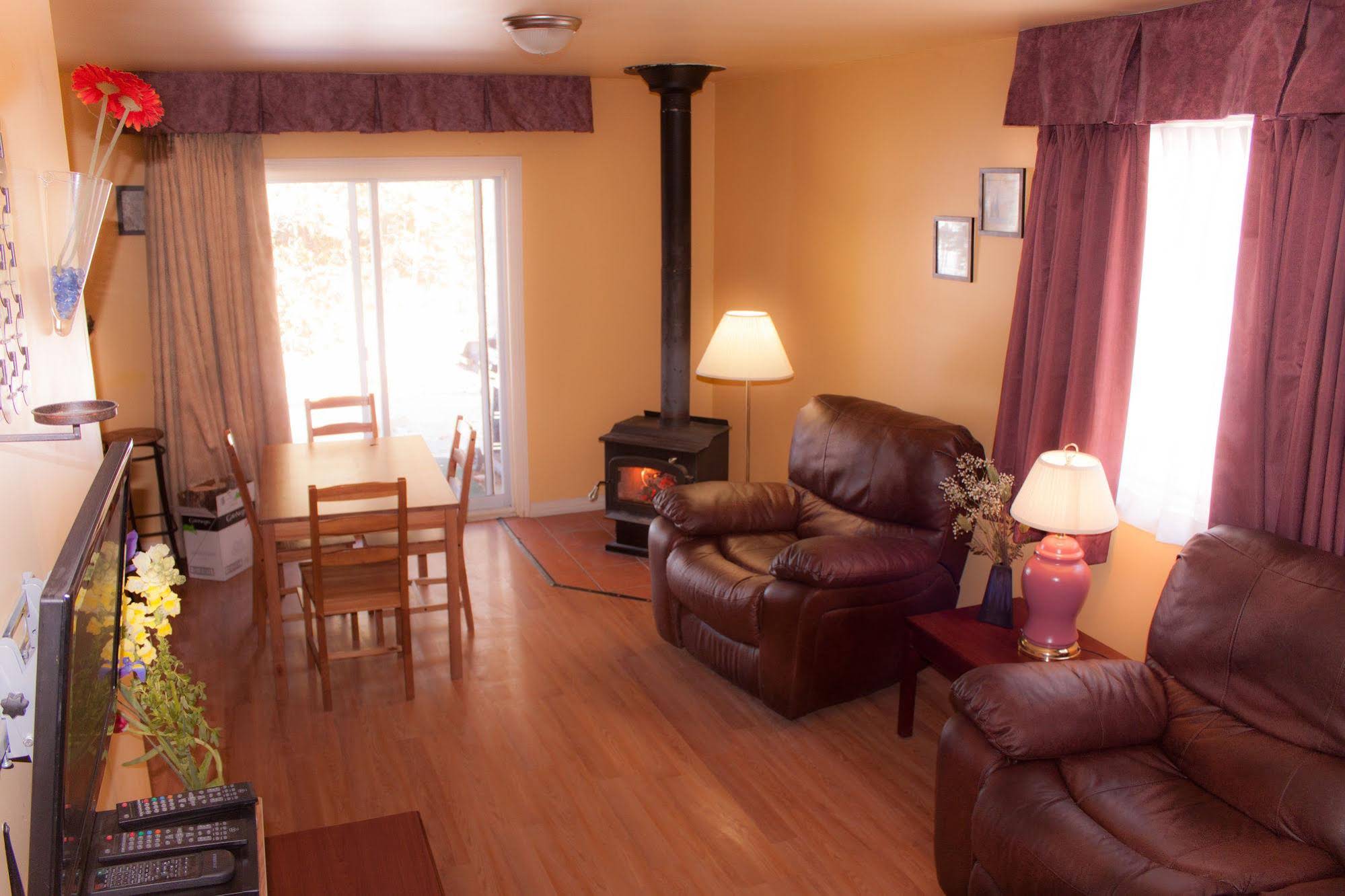 Goldenville cottage resort