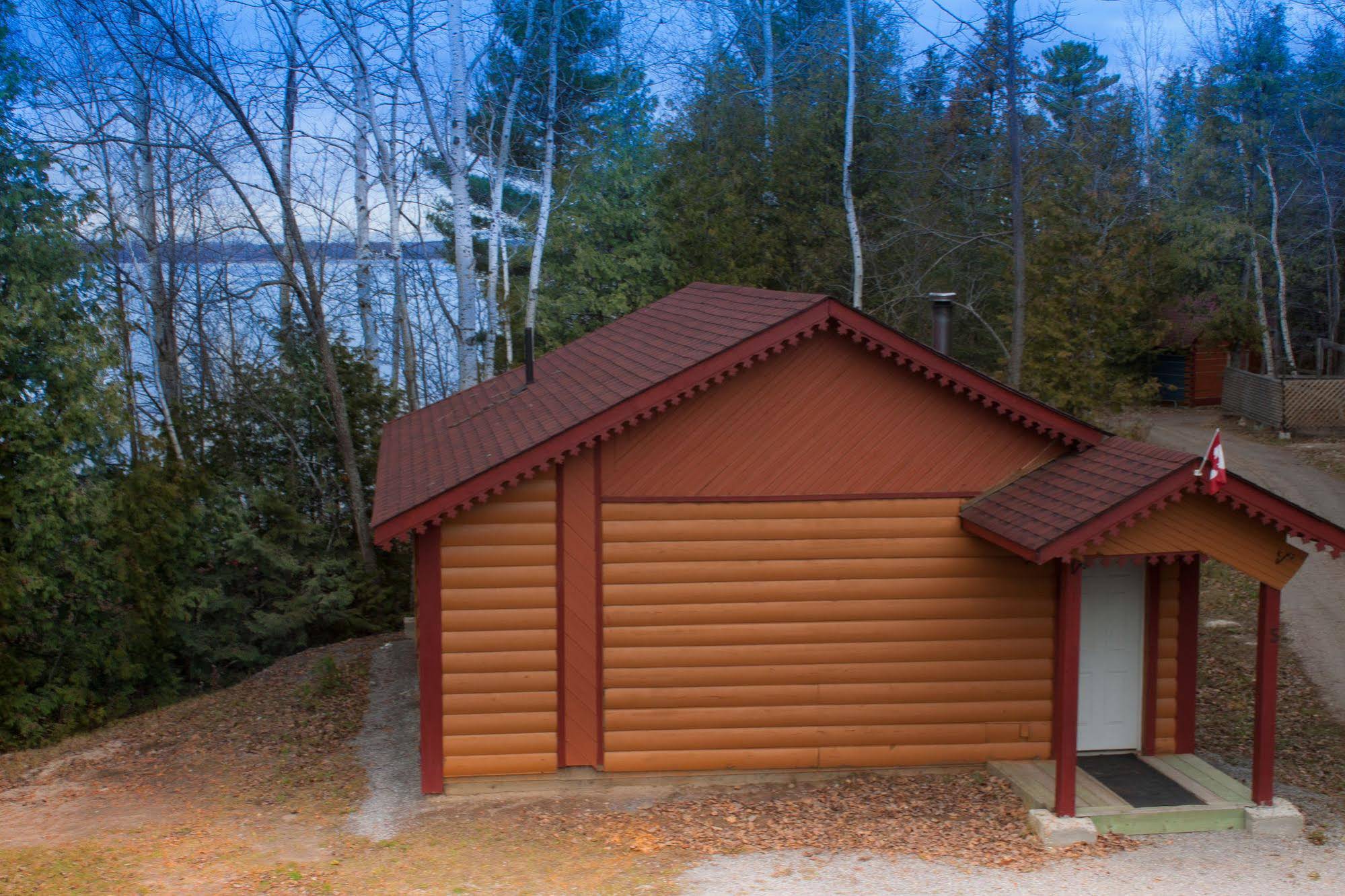 Goldenville cottage resort
