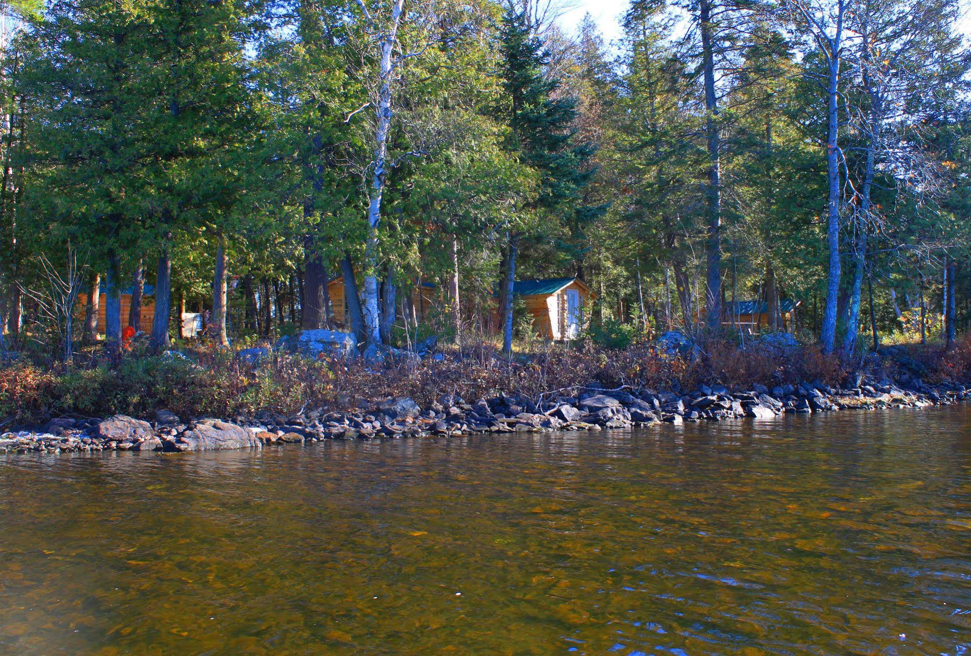 Goldenville cottage resort
