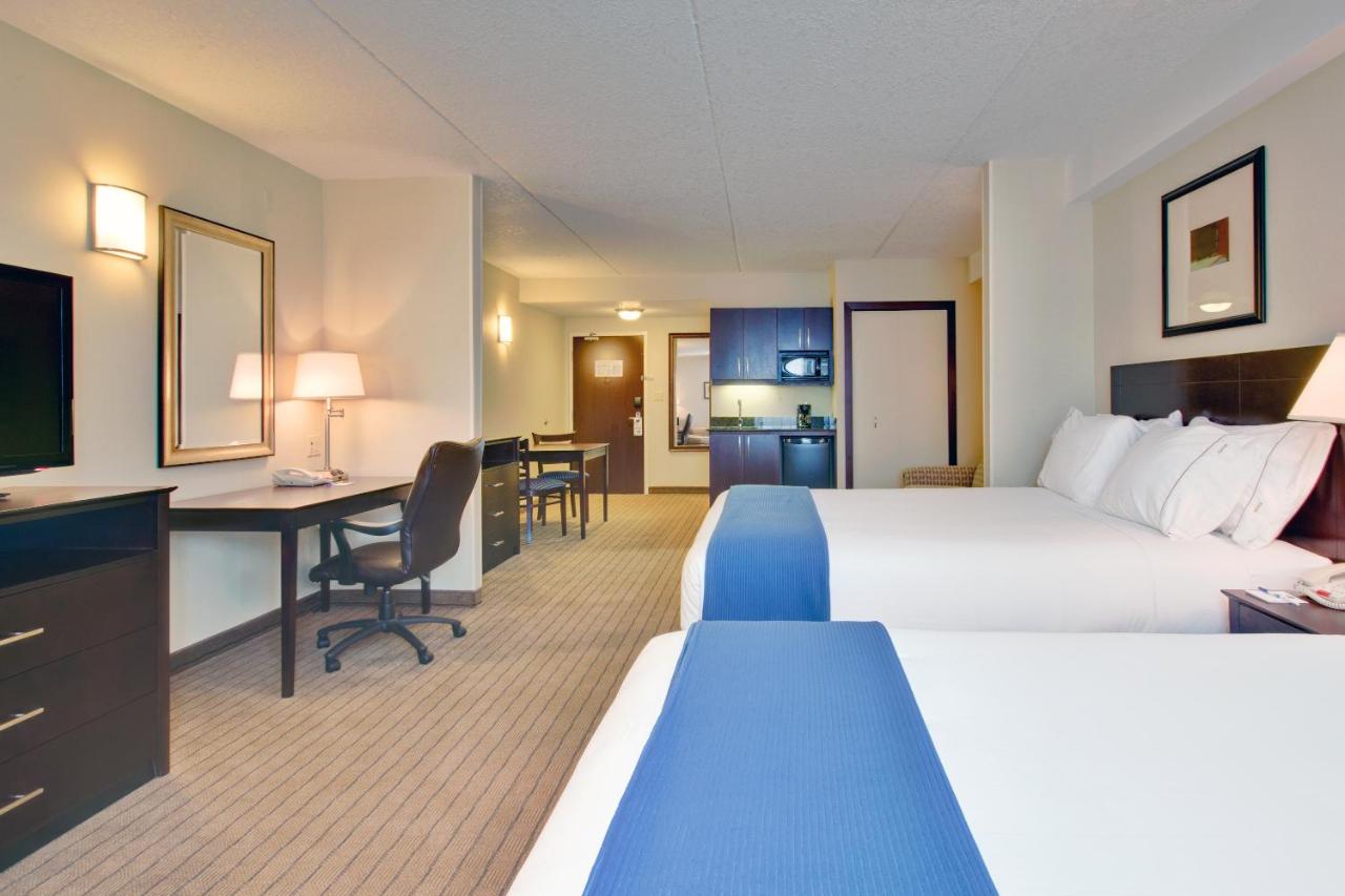 Comfort Inn & Suites