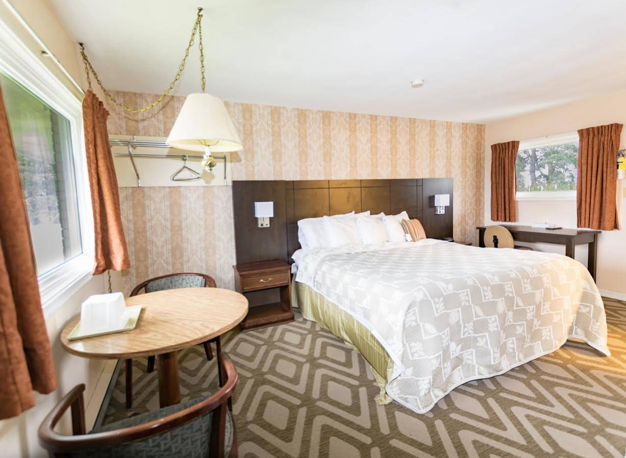 Countryside Inn