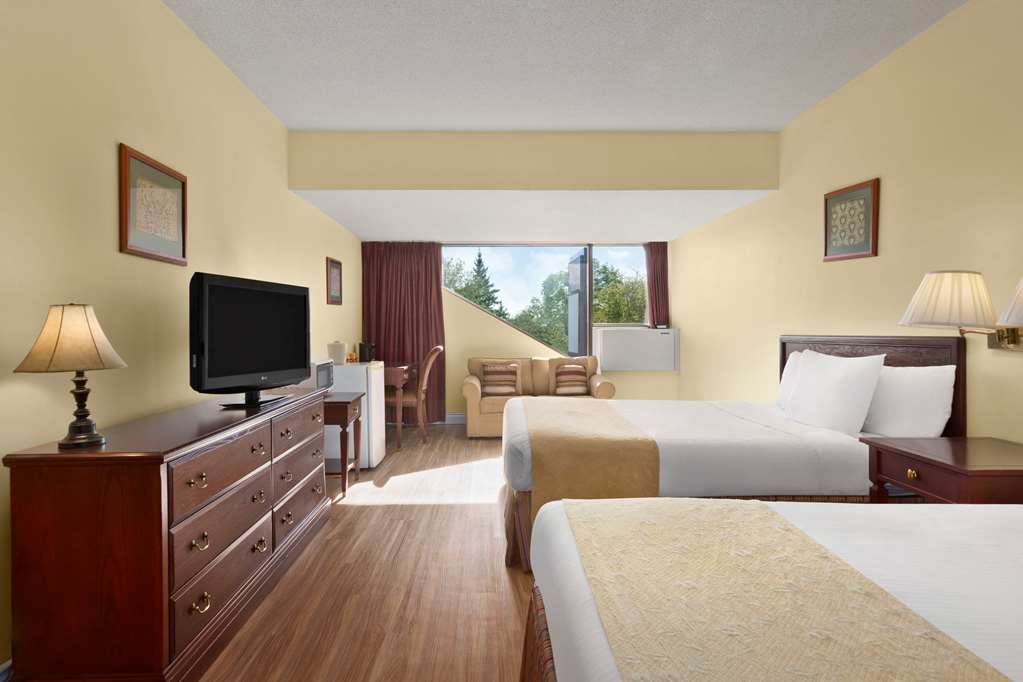 Strata Hotel
