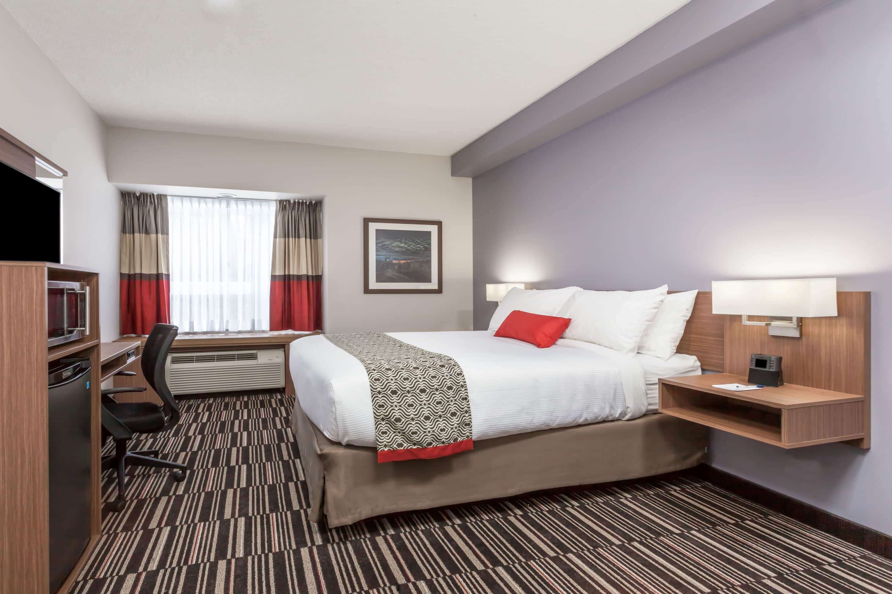 Microtel Inn & Suites by Wyndham Kirkland Lake