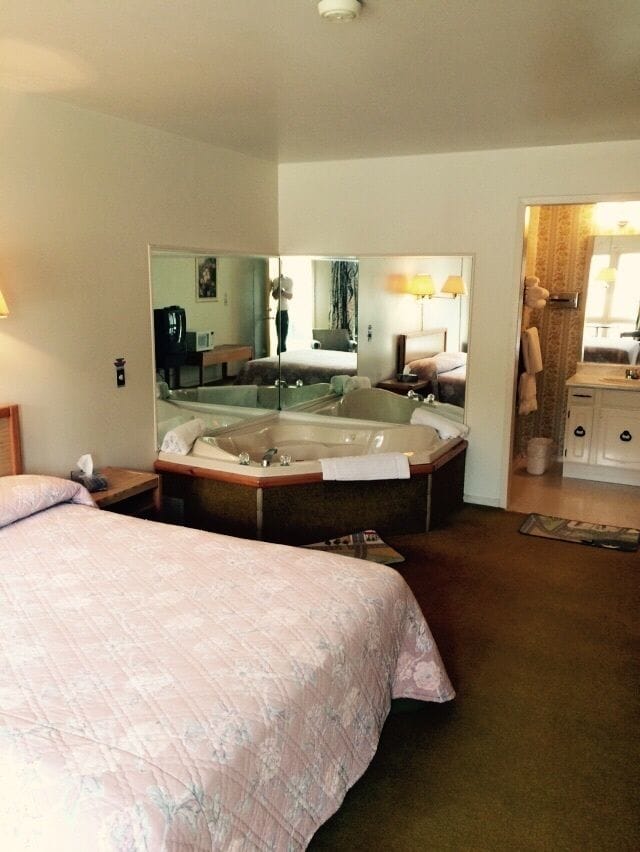 Town N Country Motor Inn