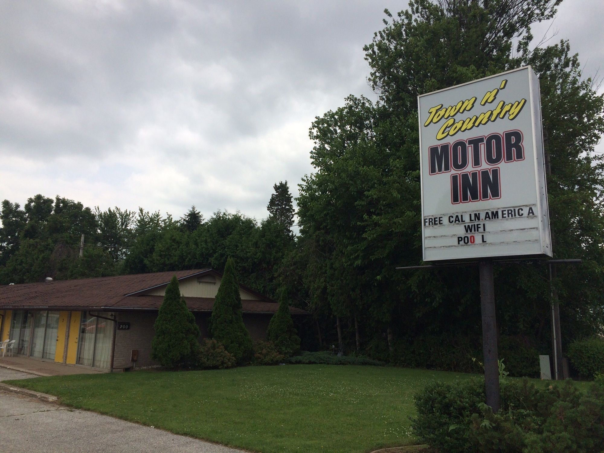 Town N Country Motor Inn