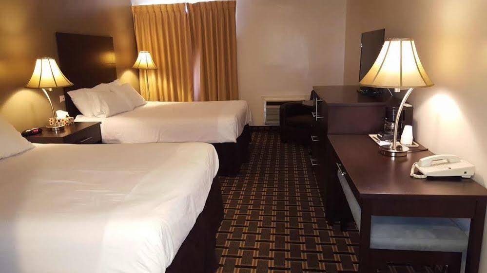 Ramada by Wyndham Lindsay