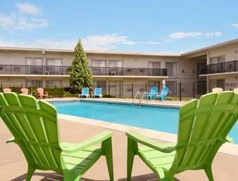 Days Inn by Wyndham London