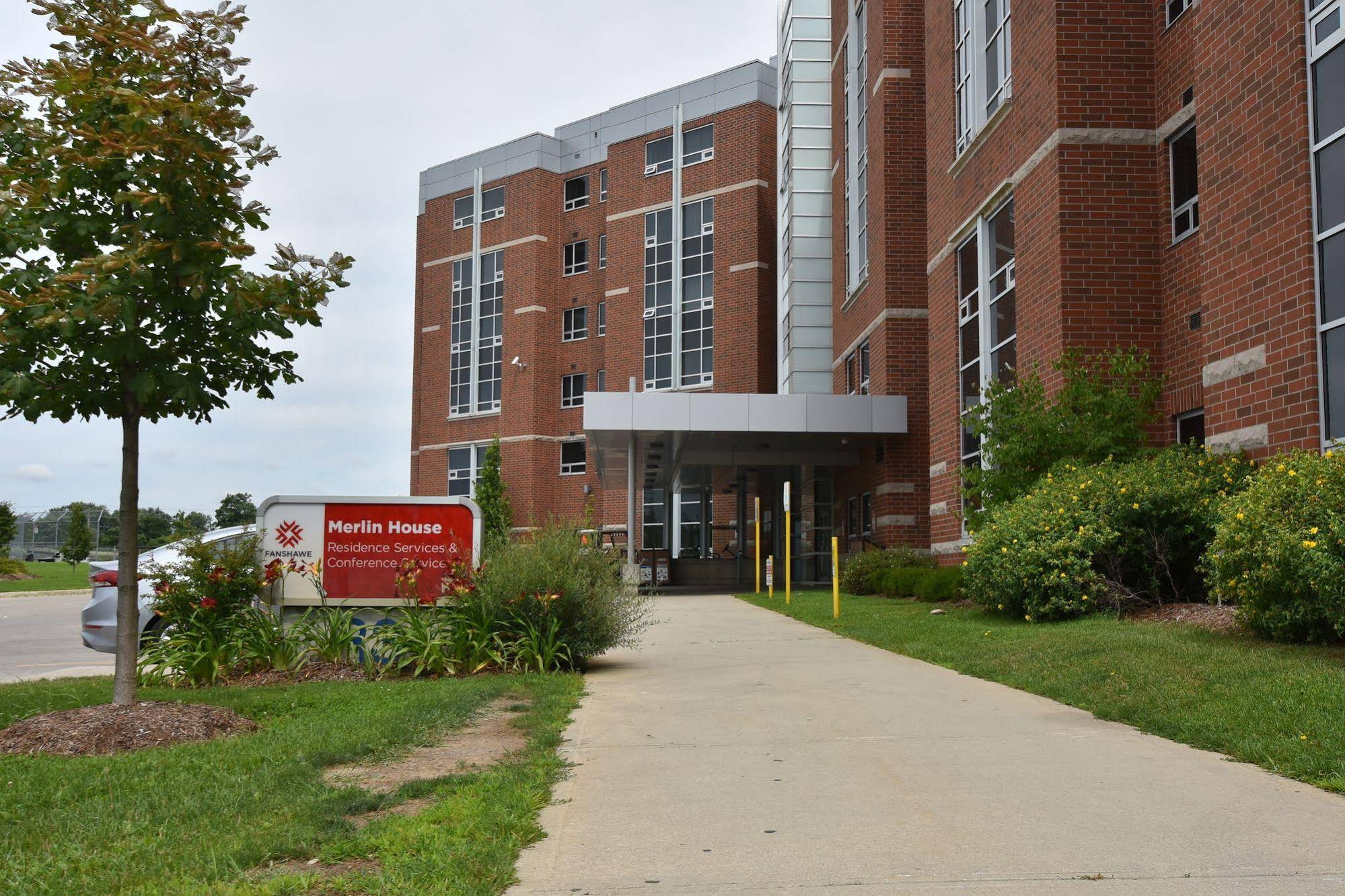 Residence & Conference Centre