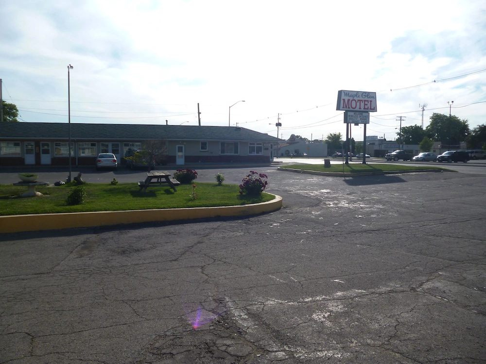 Maple Glen Motel