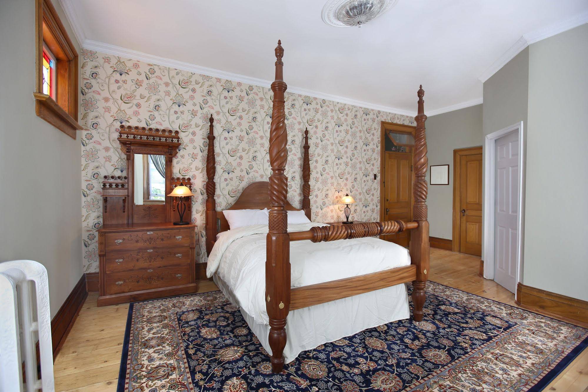 Markdale Manor Bed & Breakfast
