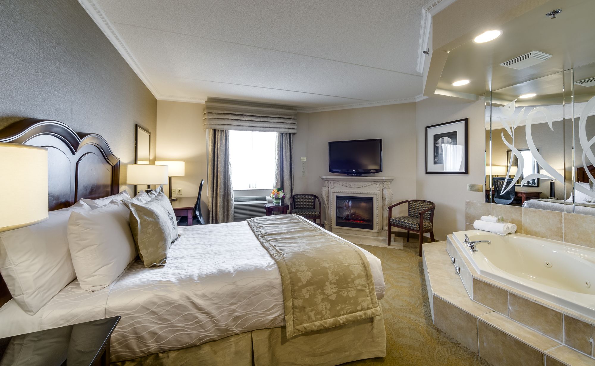 Monte Carlo Inn & Suites Downtown Markham