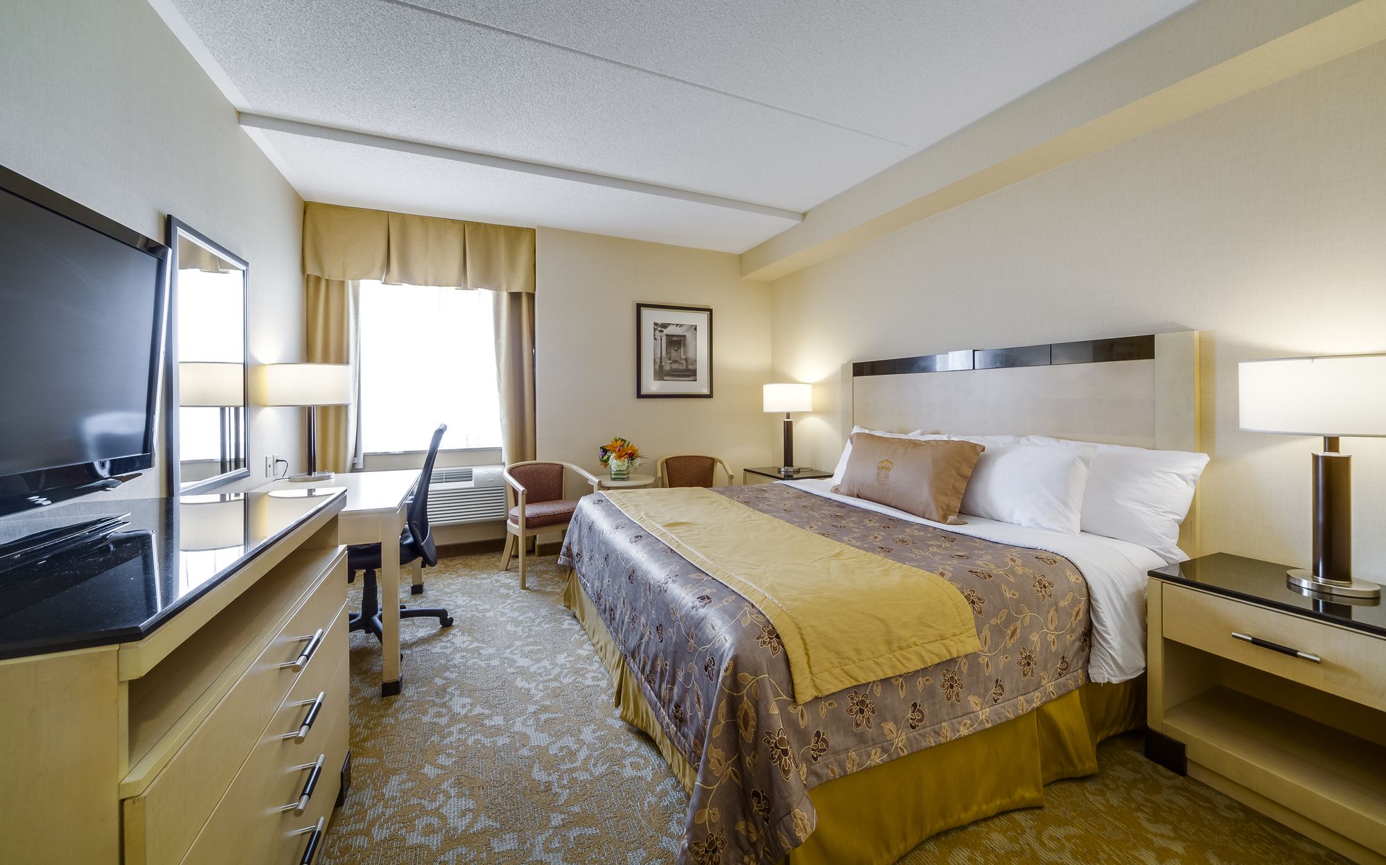 Monte Carlo Inn & Suites Downtown Markham