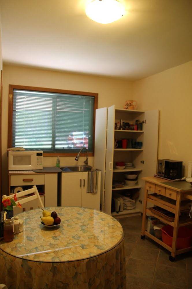 12 Mile Lake Bed and Breakfast