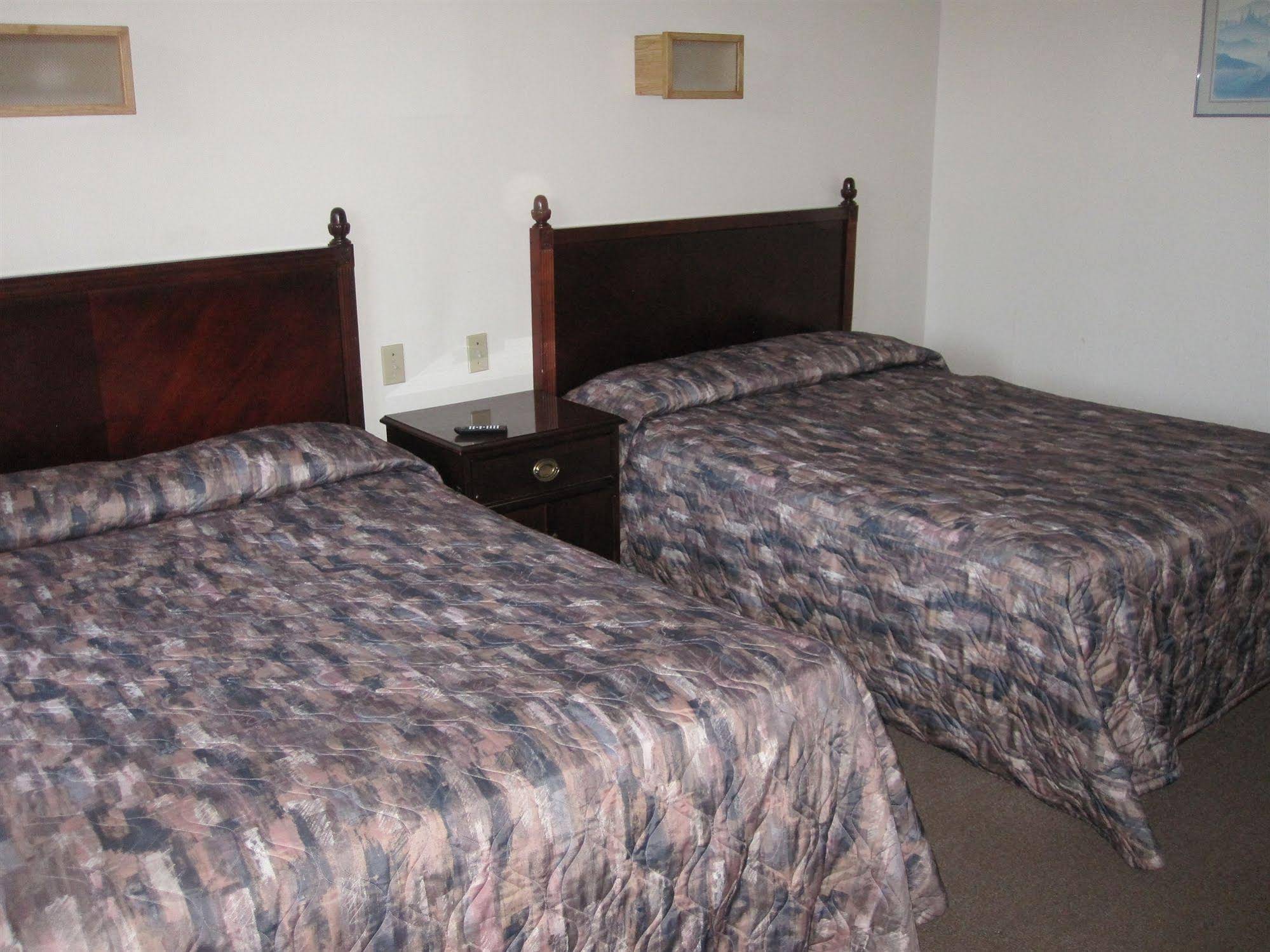 Clarkson Village Motel