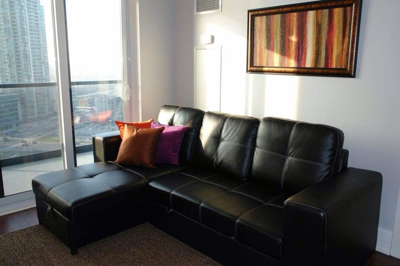 Lake View Luxury Condo by Elite Suites