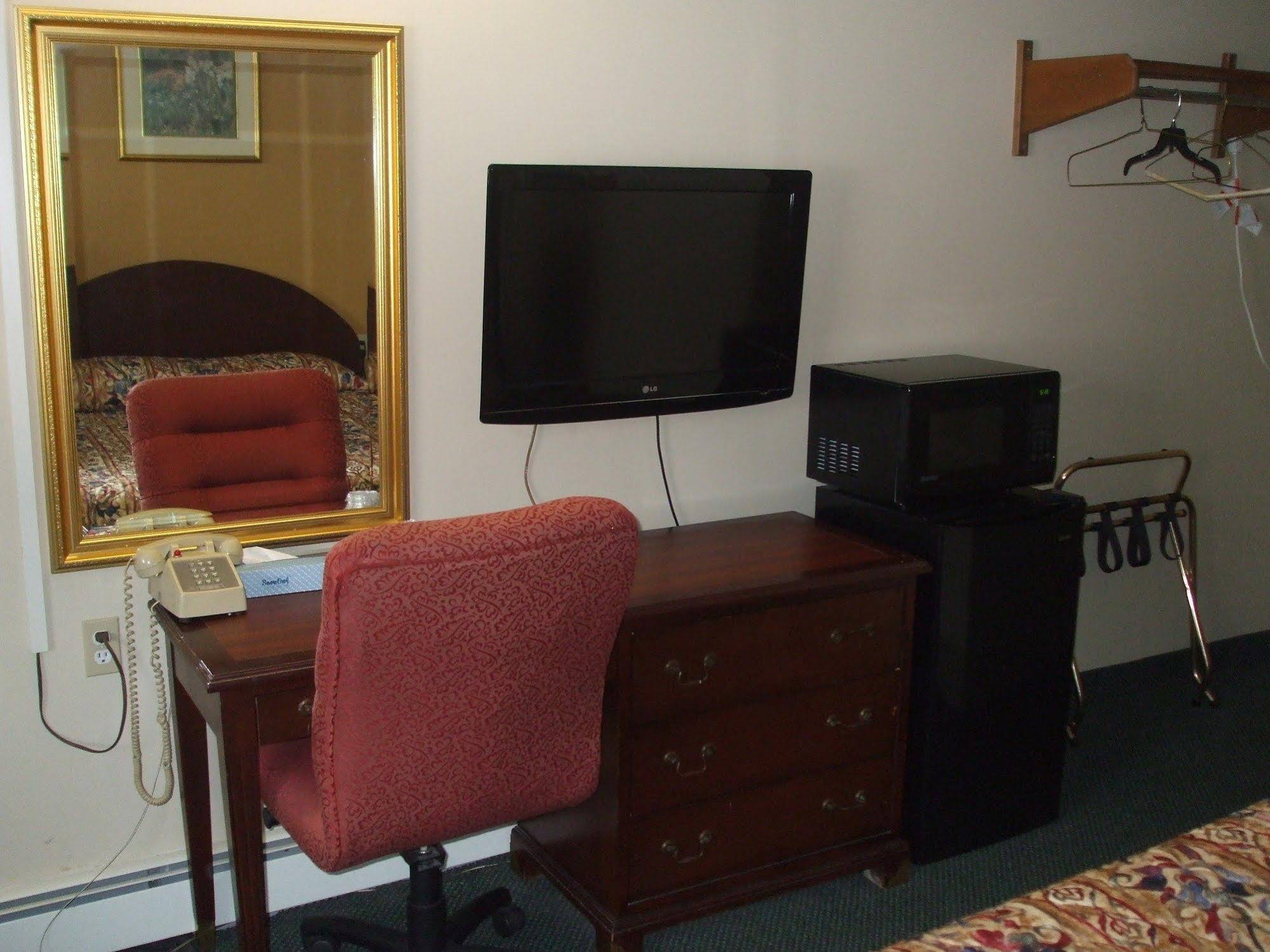 Forest Plaza Motel
