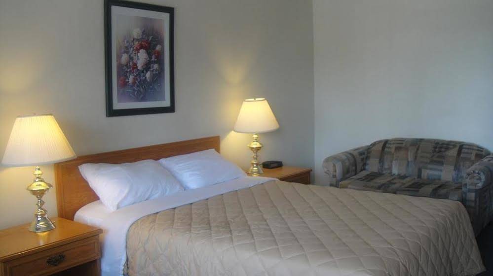 Heritage Inn and Suites