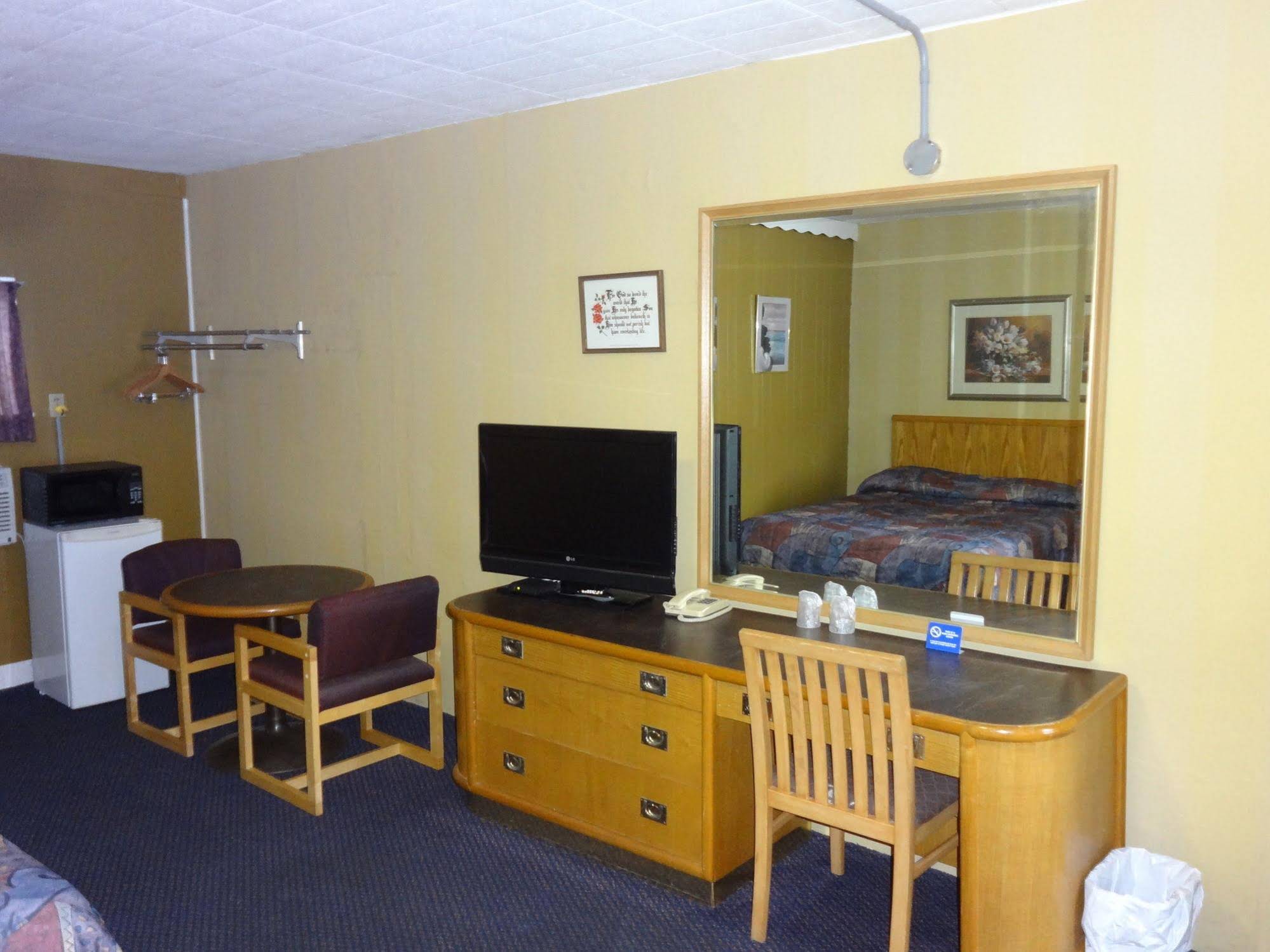 Advance Inn