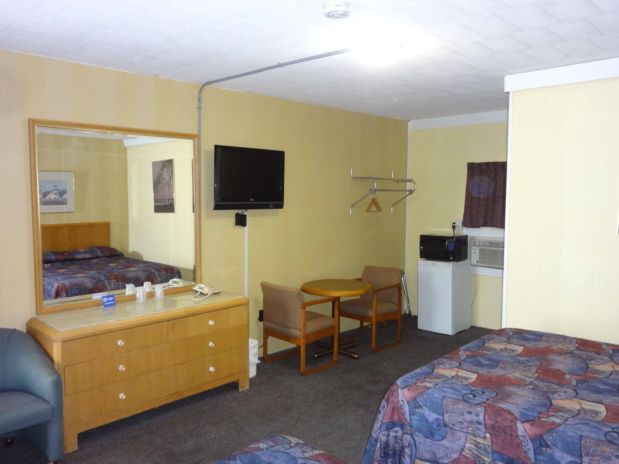 Advance Inn