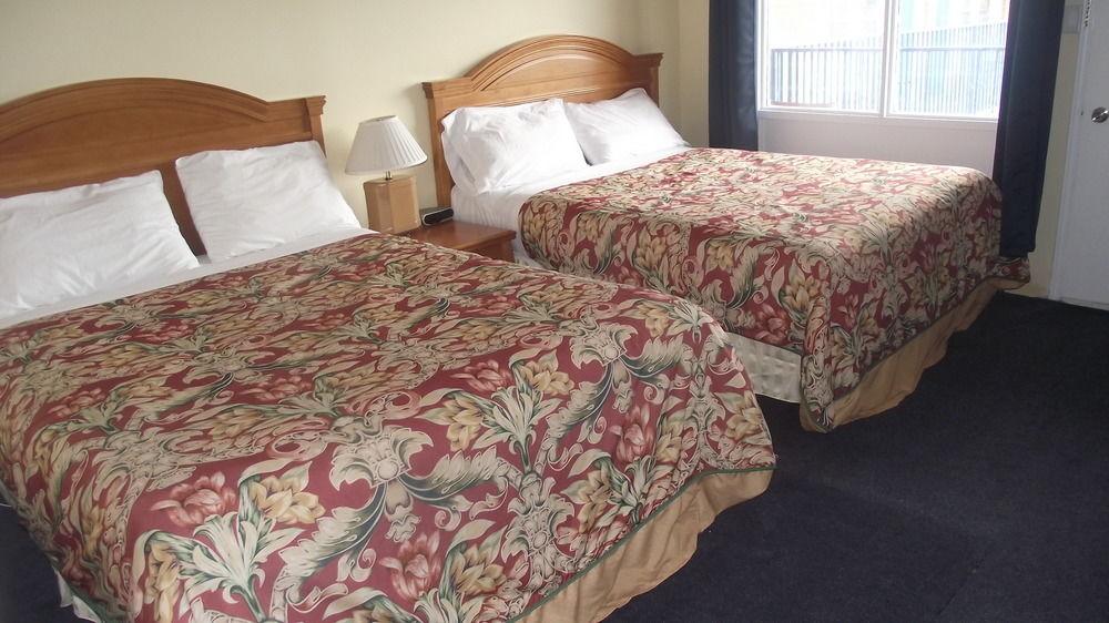 Empress Inn & Suites by the Falls