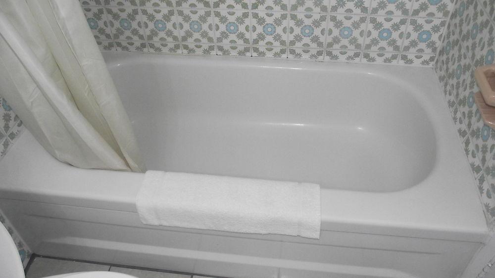 Empress Inn & Suites by the Falls