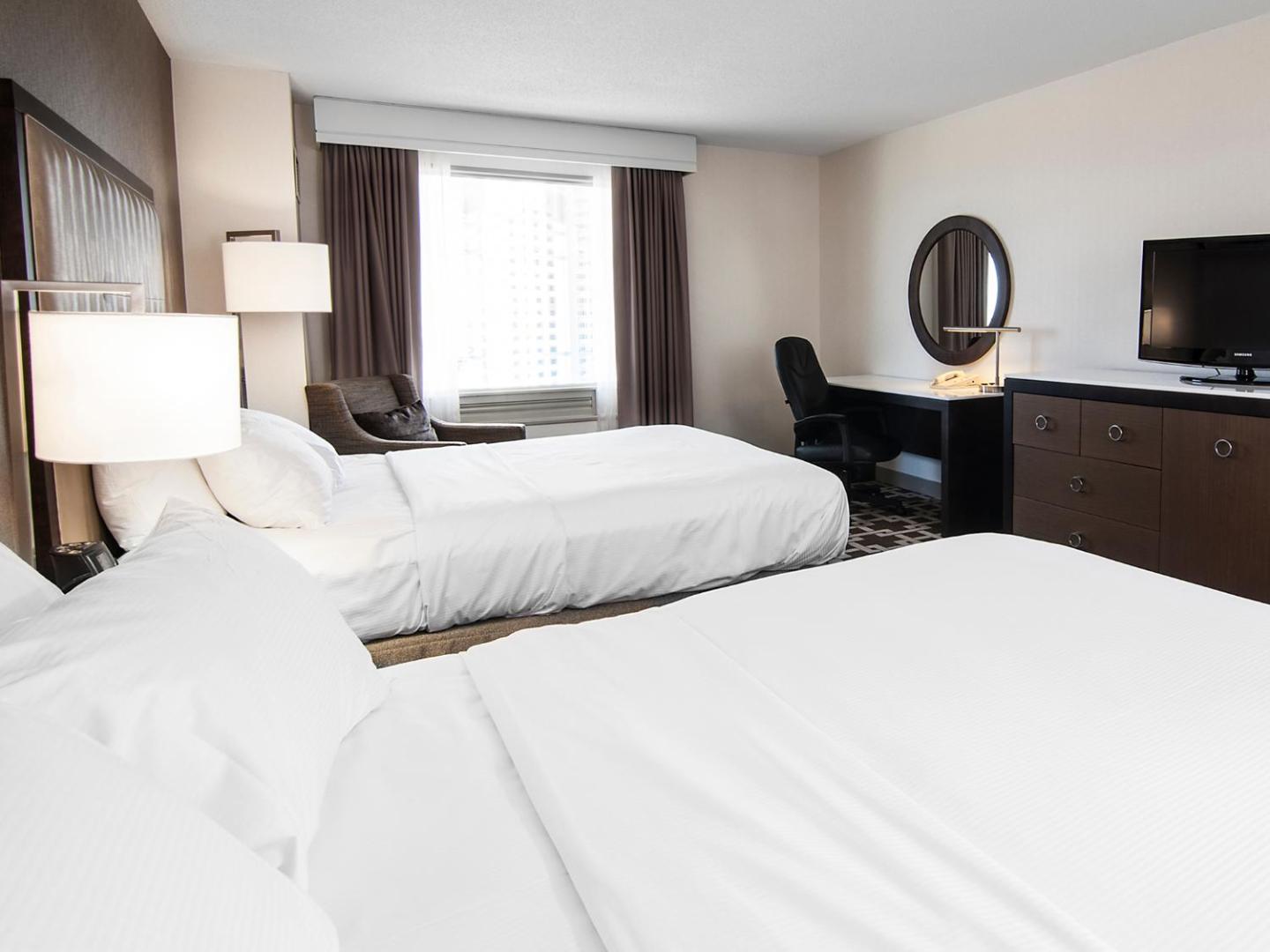 Hilton Niagara Falls/ Fallsview Hotel & Suites