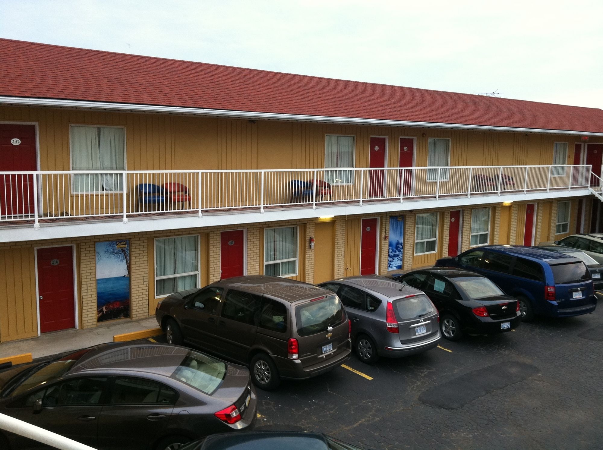 Scottish Inn & Suites Falls Way