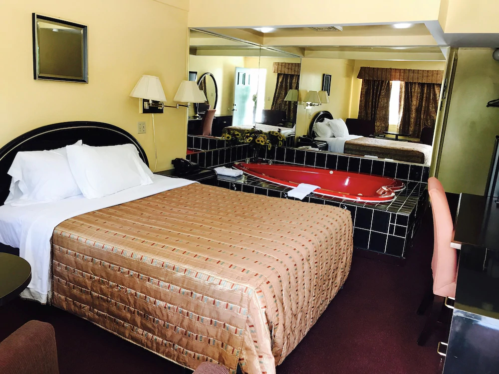 Sunset Inn